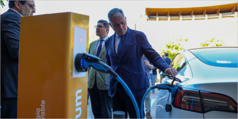 Los primeros 56 puntos de recarga públicos para vehículos eléctricos en Sevilla entran en funcionamiento