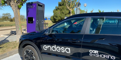 Nuevo hub de recarga ultrarrápida para vehículos eléctricos en la autovía A-2, en Fonolleres