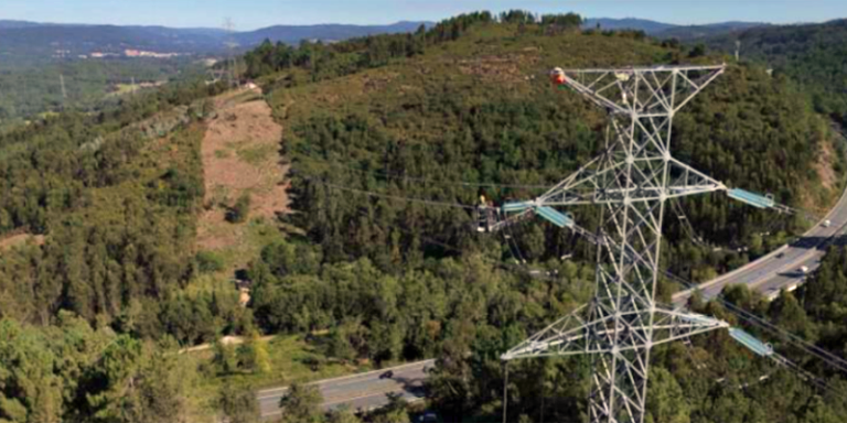 línea eléctrica de 220 kV Lousame - Tibo