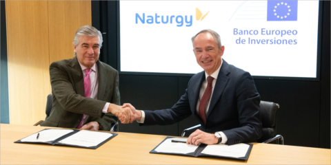 El BEI financiará con 1.000 millones nuevas plantas de energía solar y eólica terrestre en España