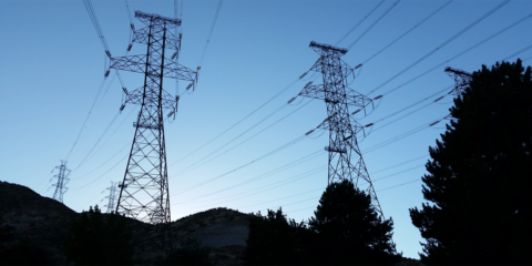 Desarrollo de prototipos piezoeléctricos mediante impresión 3D para monitorizar redes eléctricas
