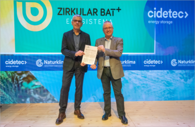 José Ignacio Asensio, presidente de Naturklima y diputado de Sostenibilidad de la Diputación Foral de Gipuzkoa, y Javier Rodríguez, director general de Cidetec.