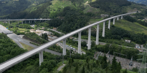 Licitación para la electrificación de la ‘Y’ vasca con el despliegue del cableado de alta tensión