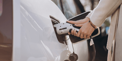 Navarra concede más de 4 millones para impulsar los vehículos eléctricos y los puntos de recarga