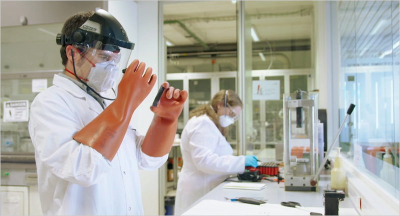 Investigadores en un laboratorio.