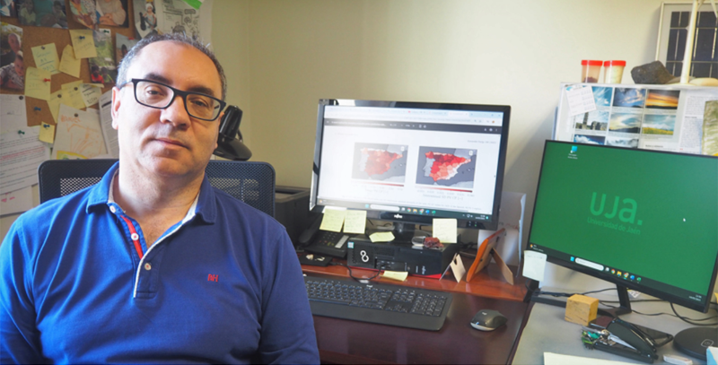 En la imagen, el investigador de la UJA Antonio David Pozo.