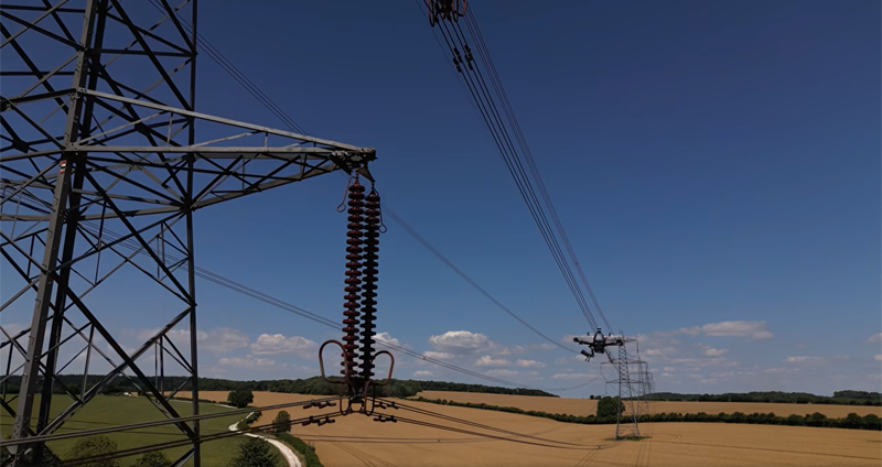 drones en la infraestructura eléctrica
