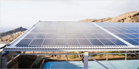 En marcha la comunidad energética de Alojera vinculada a la nueva central fotovoltaica con baterías