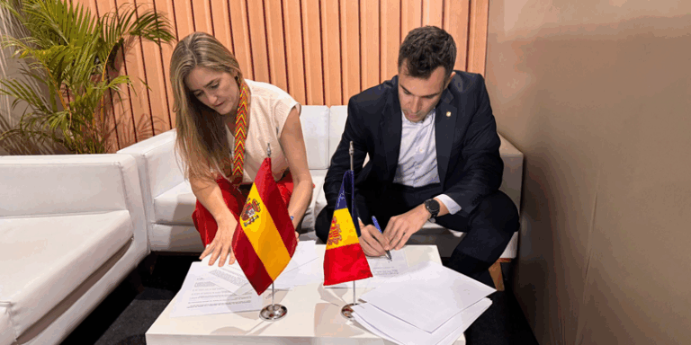 firme del convenio entre Andorra y España
