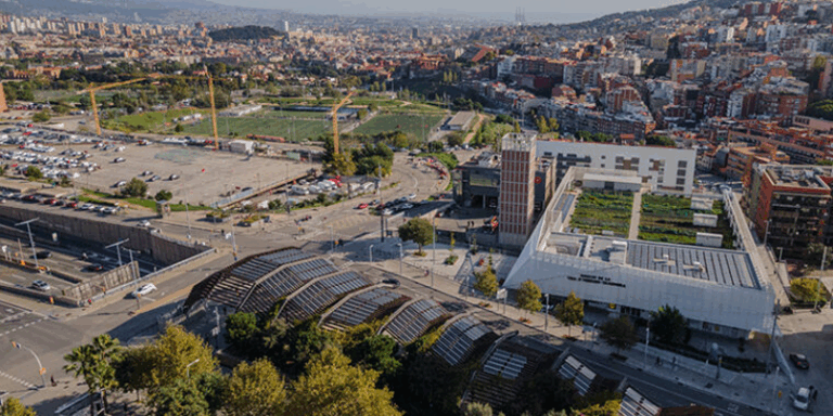 Barcelona pone en marcha un nuevo servicio de autoconsumo compartido en instalaciones fotovoltaicas