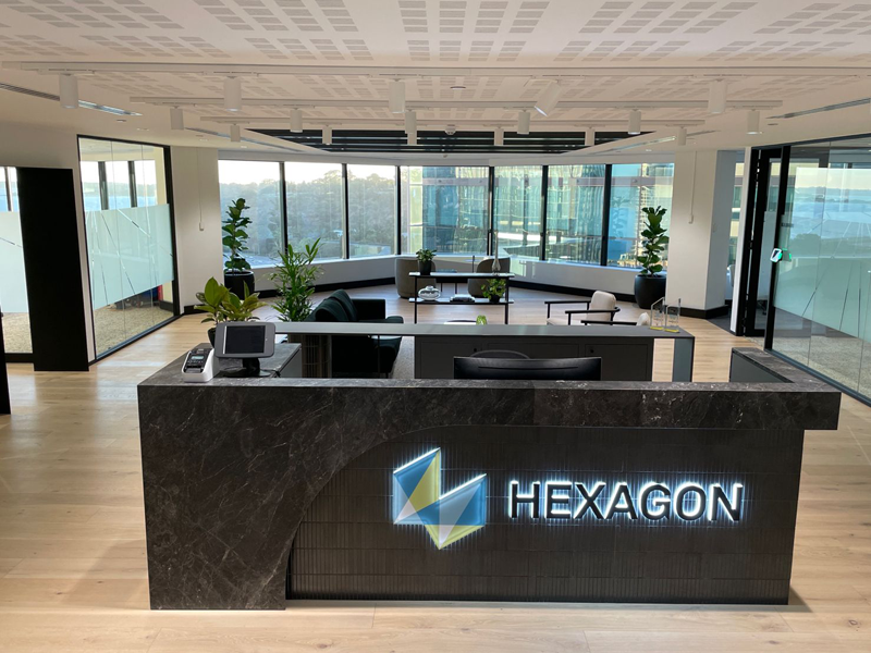 interior de las oficinas de Hexagon