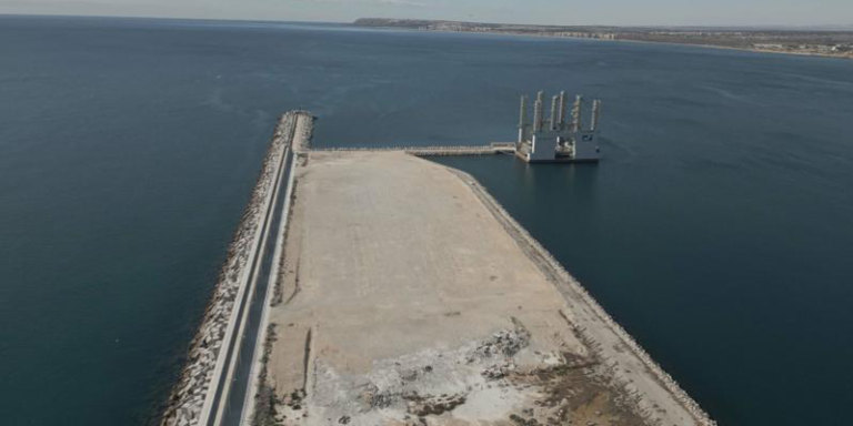 El Puerto de Alicante lanza el concurso para su primera planta de hidrógeno renovable y refuerza su hoja de ruta verde