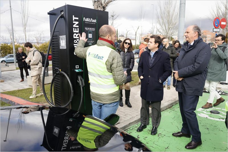 Las Rozas estrena un cargador ultrarrápido para vehículos eléctricos con batería portátil cero emisiones