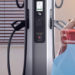 Schneider Electric impulsa la recarga de vehículos eléctricos de alta potencia con StarCharge Fast 720