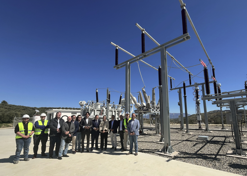 El acto ha contado con la presencia de Gumersindo Fernández Casas, delegado Territorial de Economía, Hacienda y Fondos Europeos y de Industria, Energía y Minas en Granada.
