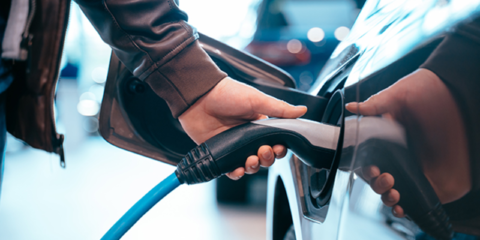 La UMA desarrolla un sistema para detectar ciberataques en estaciones de carga de vehículos eléctricos