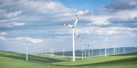 La AEMA afirma que las energías renovables reducen los precios de la energía y la dependencia del gas