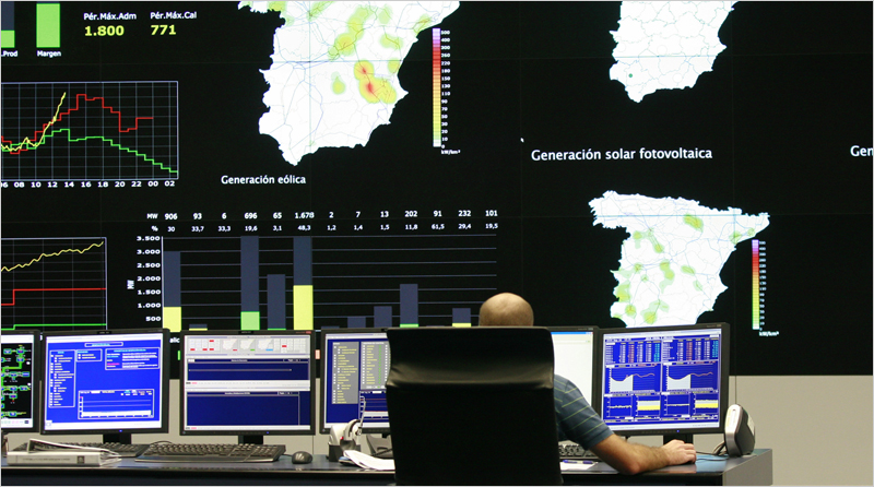 El Centro de control de energías renovables de Red Eléctrica integra más de 1.346 TWh de generación eólica y solar en sus veinte años de actividad