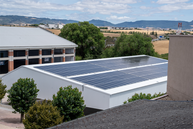 Una comunidad energética en Navarra compartirá energía entre un centro escolar y sus familias asociadas