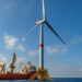 Redes eléctricas, regulación e infraestructuras, claves para acelerar la eólica marina en el Mediterráneo