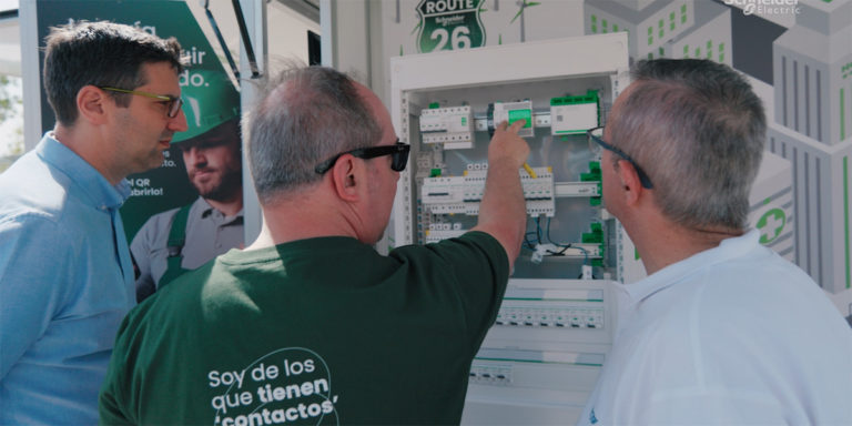 La Ruta 26 de Schneider Electric recorre más de 80 puntos de venta y reúne a 3.000 profesionales del sector eléctrico