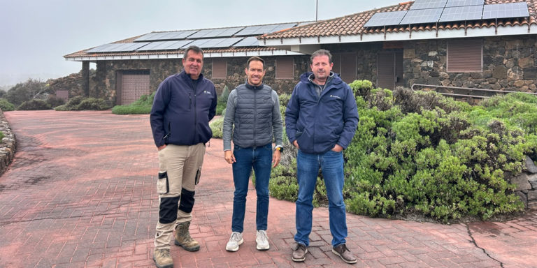 El Parque Nacional del Teide incorpora una microred con energía solar y baterías para abastecer sus edificios