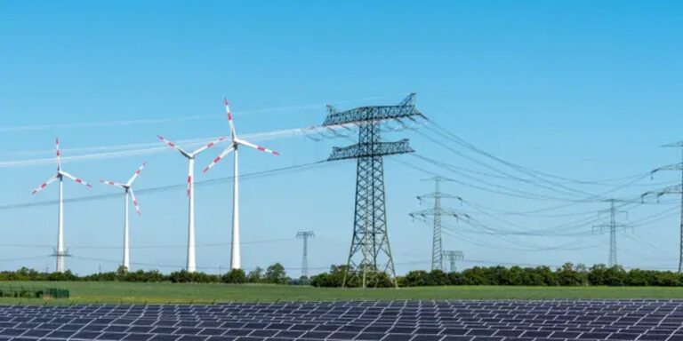 Andalucía suma 2.159 MW de nueva potencia renovable en el primer semestre de 2026