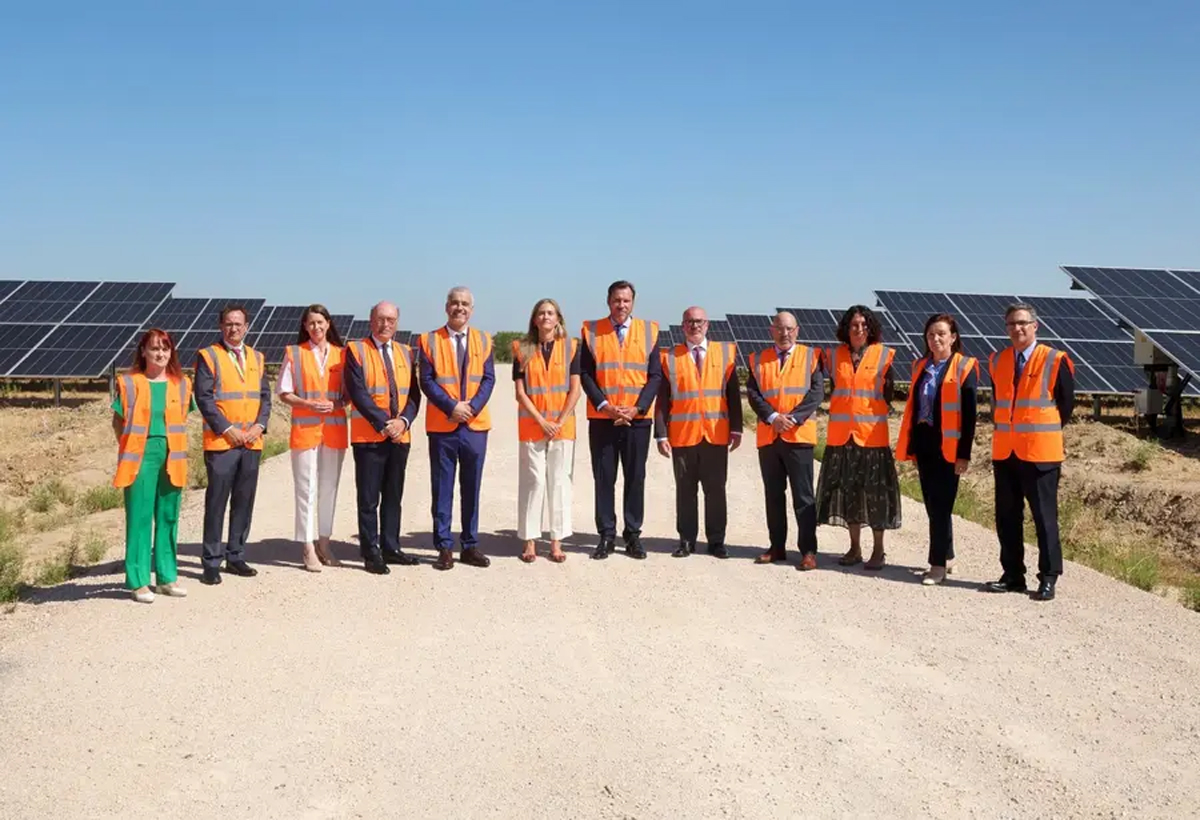 El parque fotovoltaico de Madrid-Barajas cubrirá el 100% del consumo eléctrico del aeropuerto