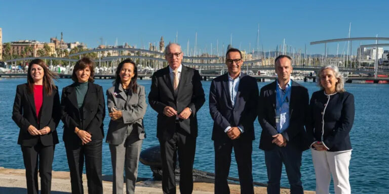 La presidenta de Redeia, Beatriz Corredor, visitó el Port de Barcelona y pudo conocer de primera mano proyectos como la implementación del Plan Nexigen.